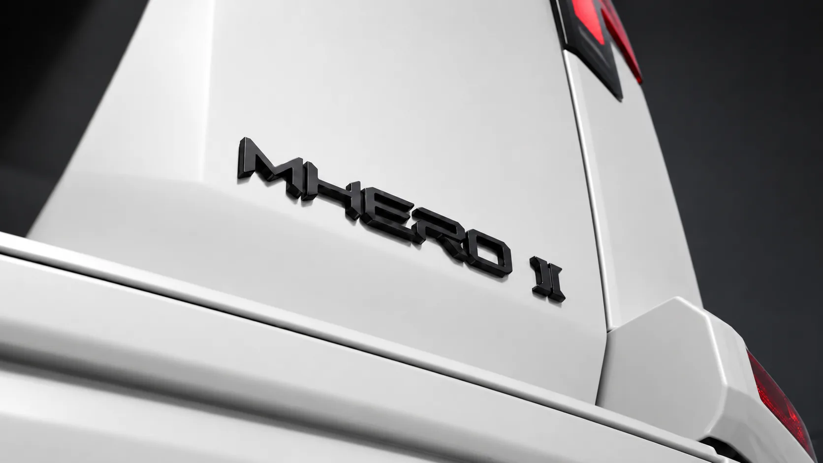 MHERO II badge — Clouds White