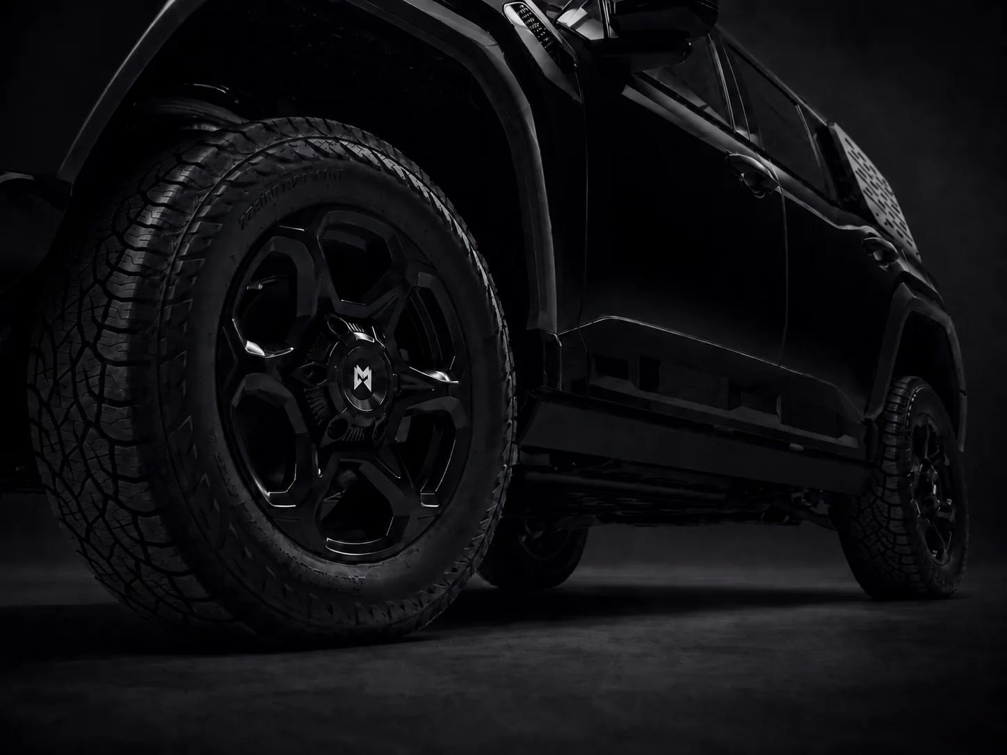 MHERO II wheel — Piano Black